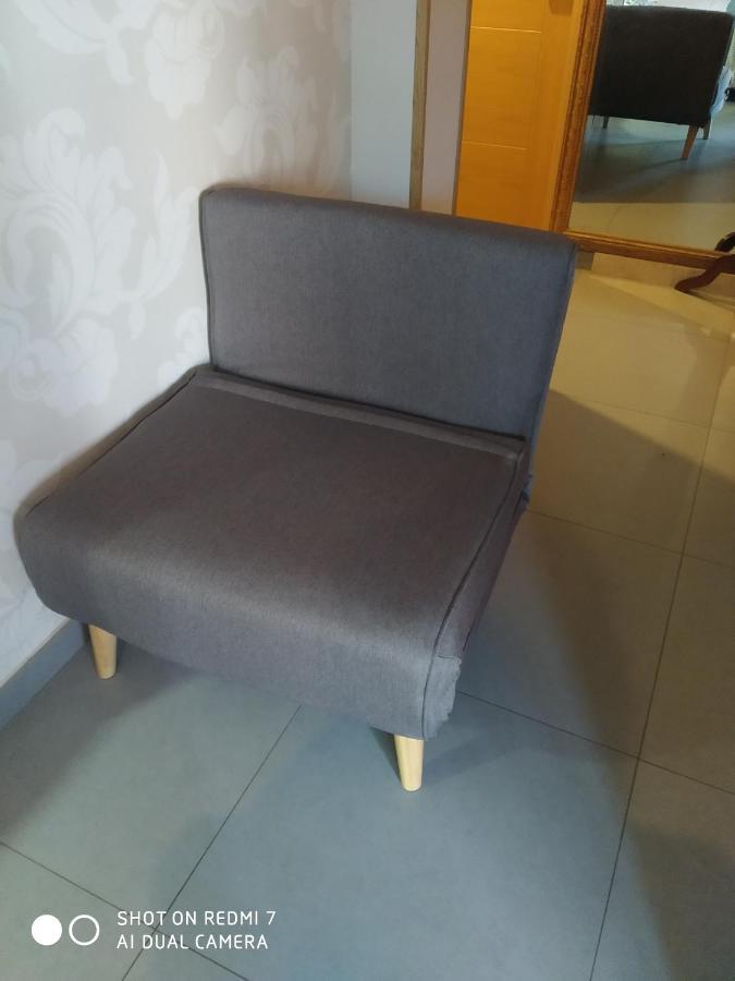Habitación en un Ático con gran terraza al aire libre una noche 75 mas noches a 65e Burriana Exterior foto
