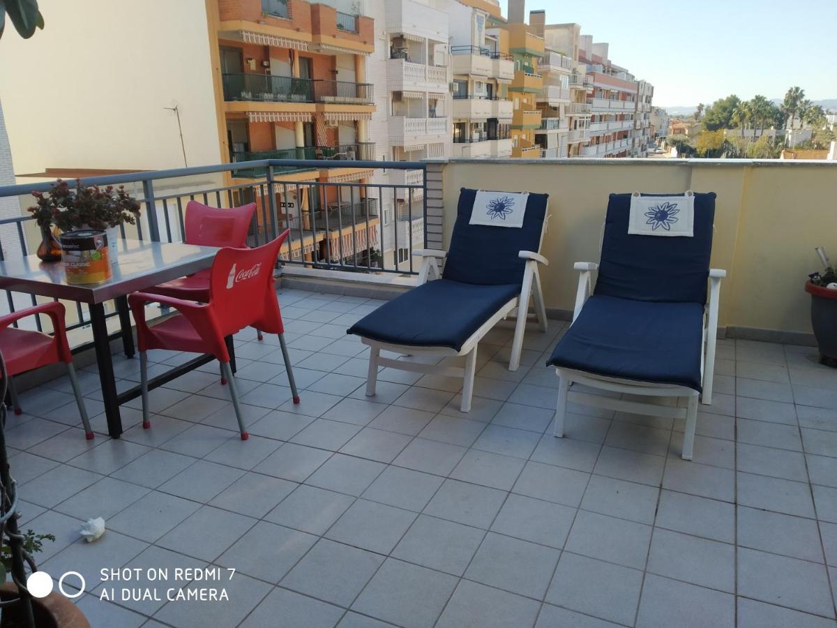 Habitación en un Ático con gran terraza al aire libre una noche 75 mas noches a 65e Burriana Exterior foto