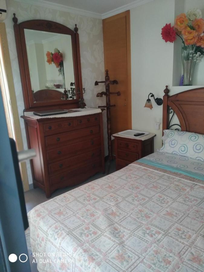Habitación en un Ático con gran terraza al aire libre una noche 75 mas noches a 65e Burriana Exterior foto